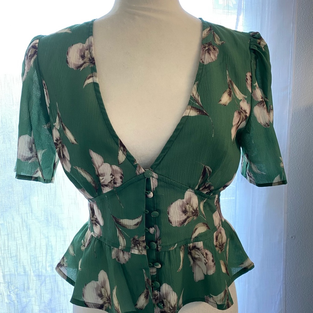 Emory park small green floral top